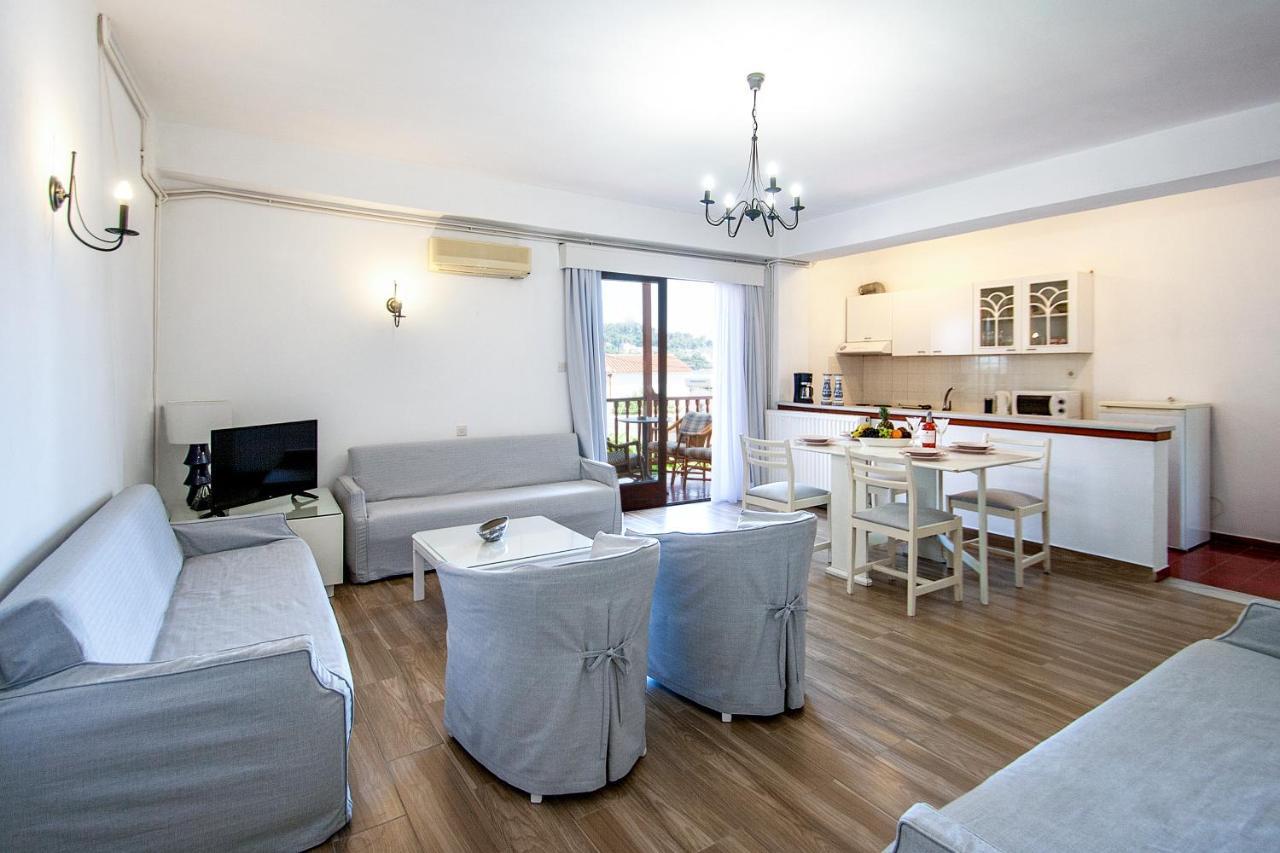 Chrissomalli Sofia Studios Skiathos Town Exterior photo