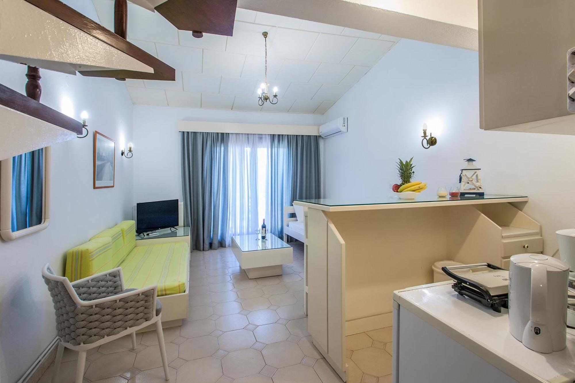 Chrissomalli Sofia Studios Skiathos Town Exterior photo