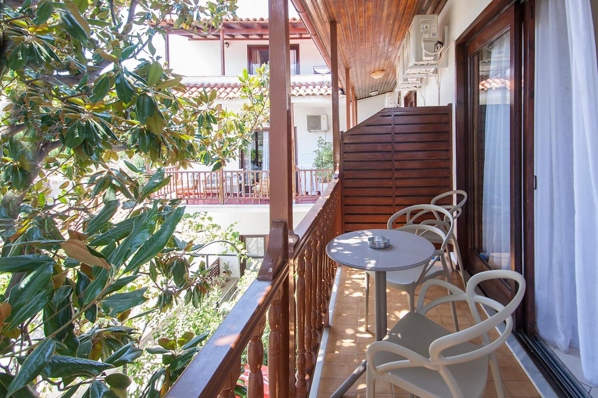 Chrissomalli Sofia Studios Skiathos Town Exterior photo