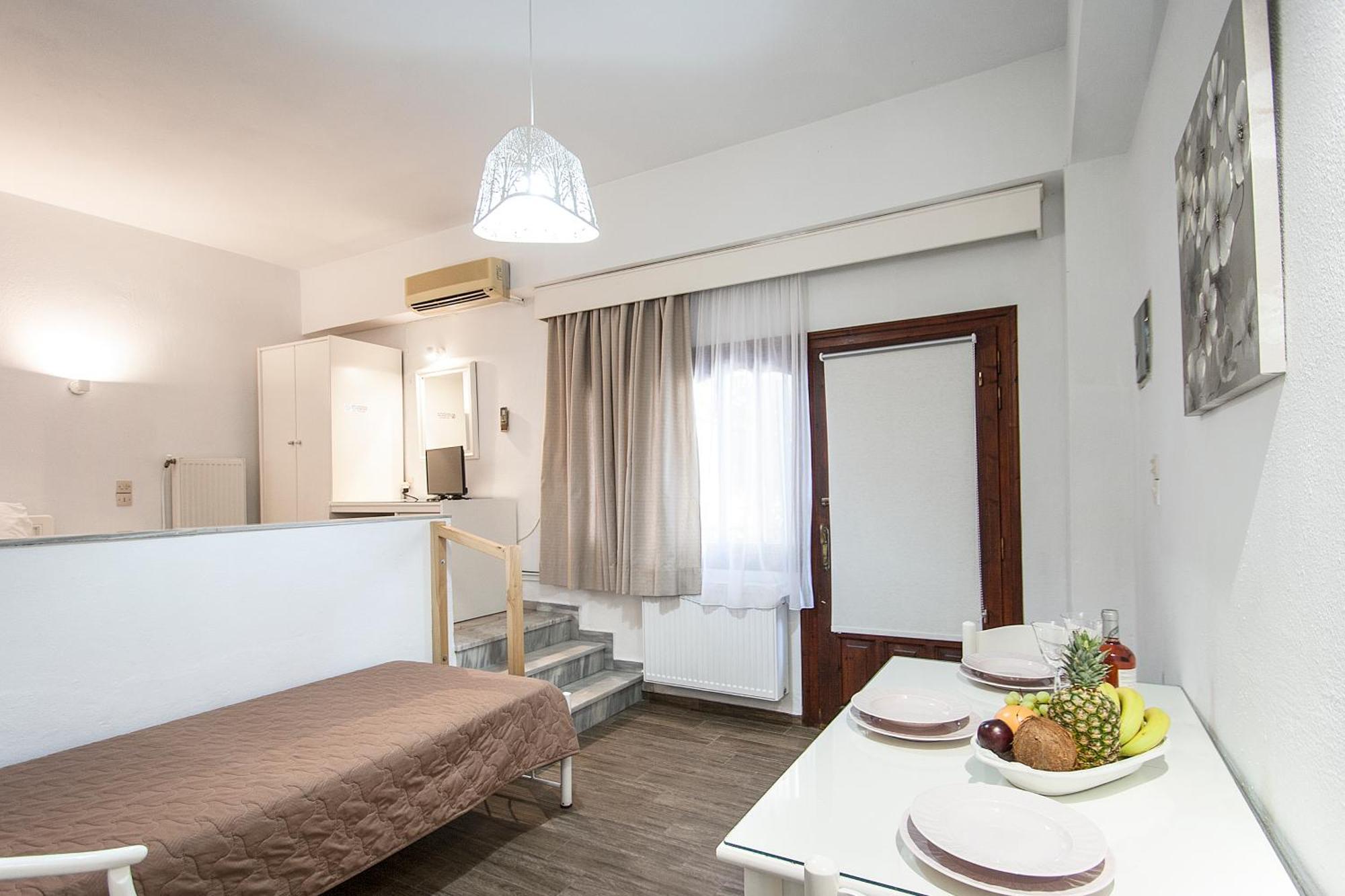 Chrissomalli Sofia Studios Skiathos Town Exterior photo