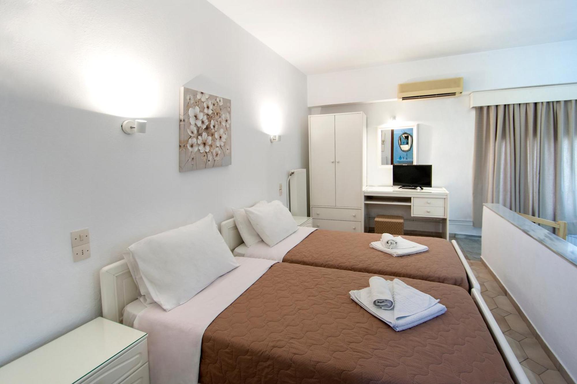 Chrissomalli Sofia Studios Skiathos Town Exterior photo