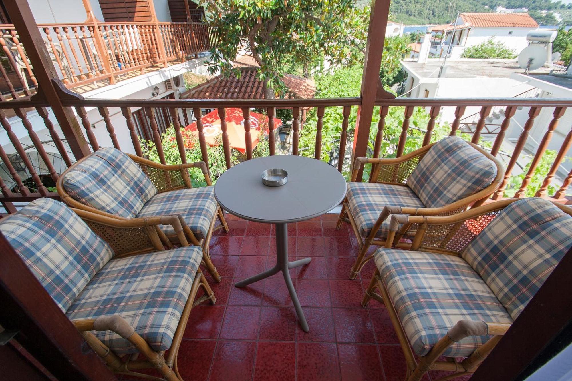 Chrissomalli Sofia Studios Skiathos Town Exterior photo